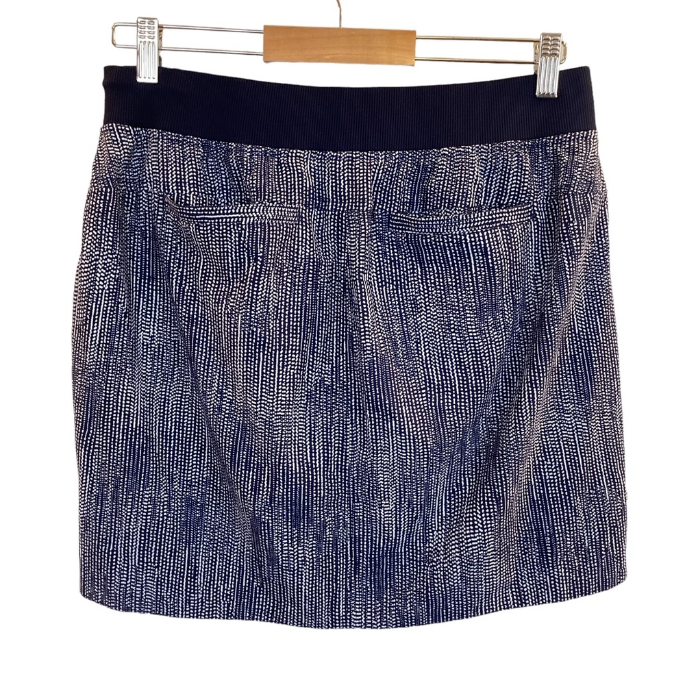 Athleta Skort Navy & White - Picture 2 of 13
